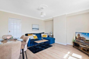 Spacious 3BR House in Enfield North London with Garden